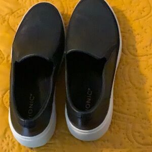 Vionics slip on
